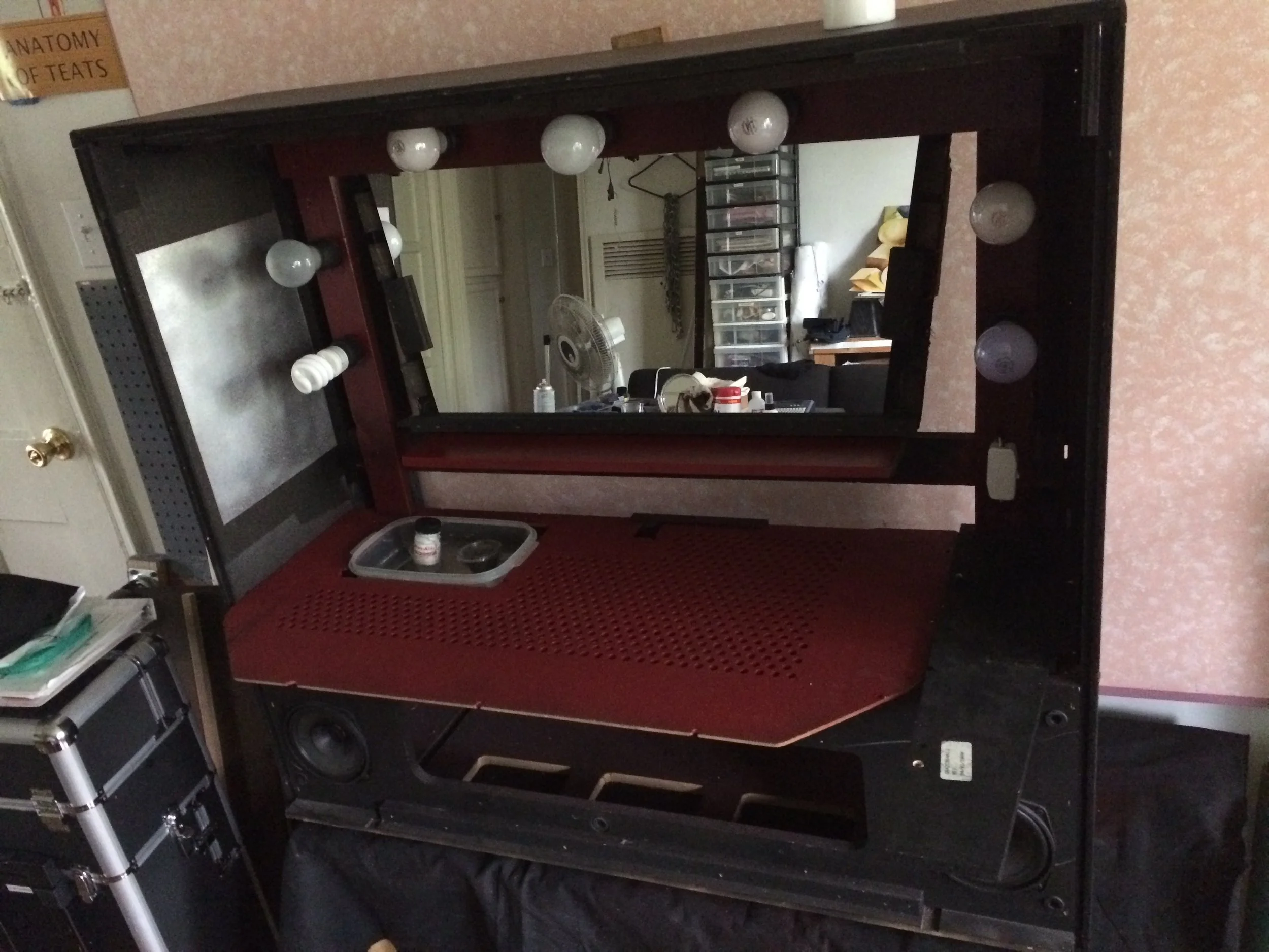 Makeup Station_5222.jpg